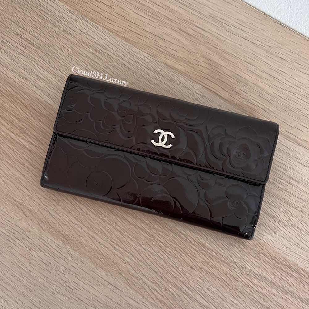 Auth Chanel Camellia Black Patent Leather Wallet w/ Silver Hardware
